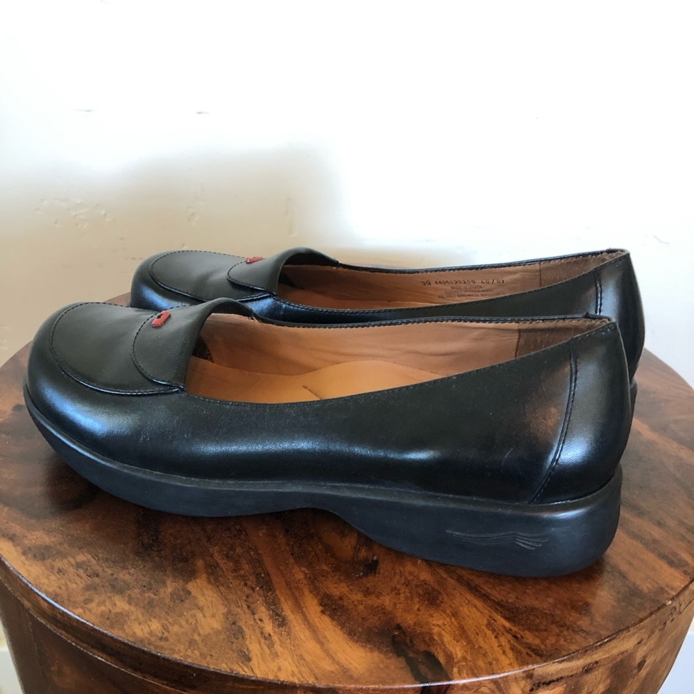 Dansko Desiree Black Leather Loafer Red toggle.